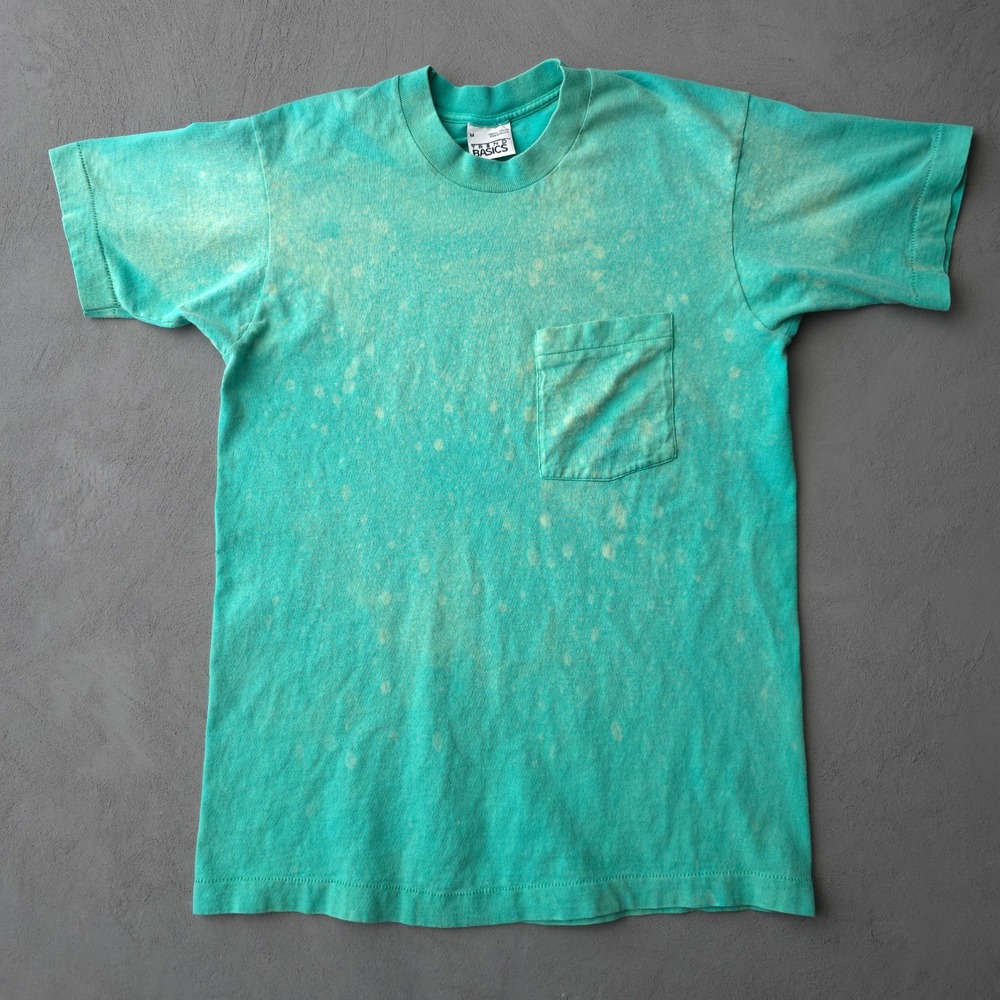Vintage 90s T-shirt Size M Teal Bleach Faded Pocket Trend Basics